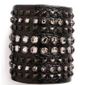 NWOT Leathrock Swarovski Crystal Cuff Bracelet Black Metallic